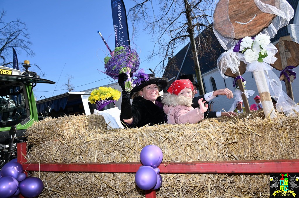 ../Images/Boerenbruiloft gemeentehuis 2025 018.jpg